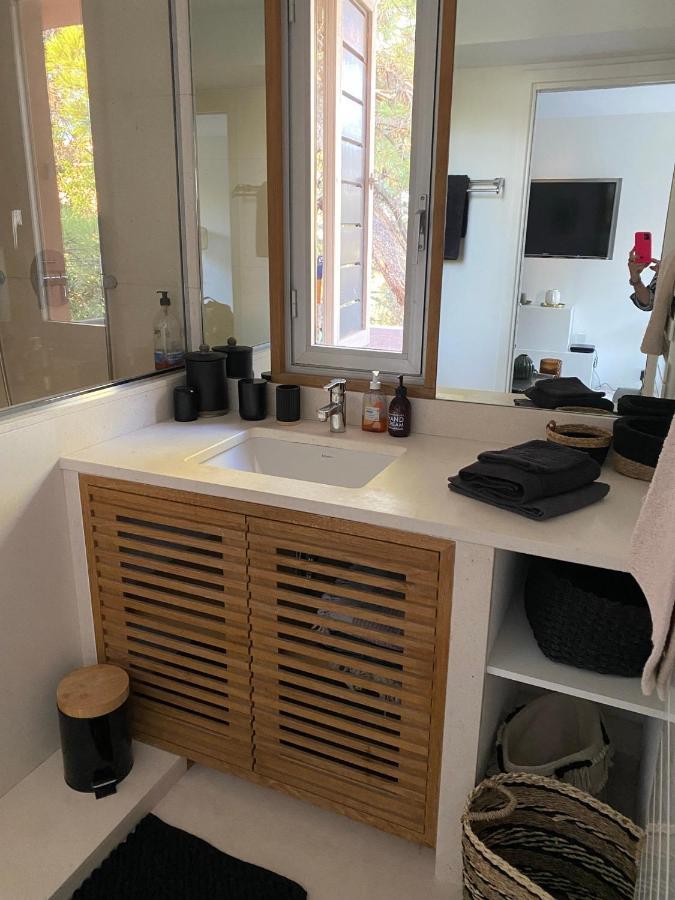 Superbe Appartement Avec Rooftop Prive Saint-Tropez Buitenkant foto